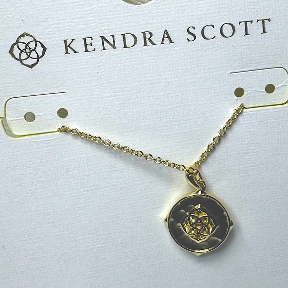 Kendra Scott Initial “E” Necklace Reversible Medallion 14K Gold Plated NWT - Picture 1 of 5